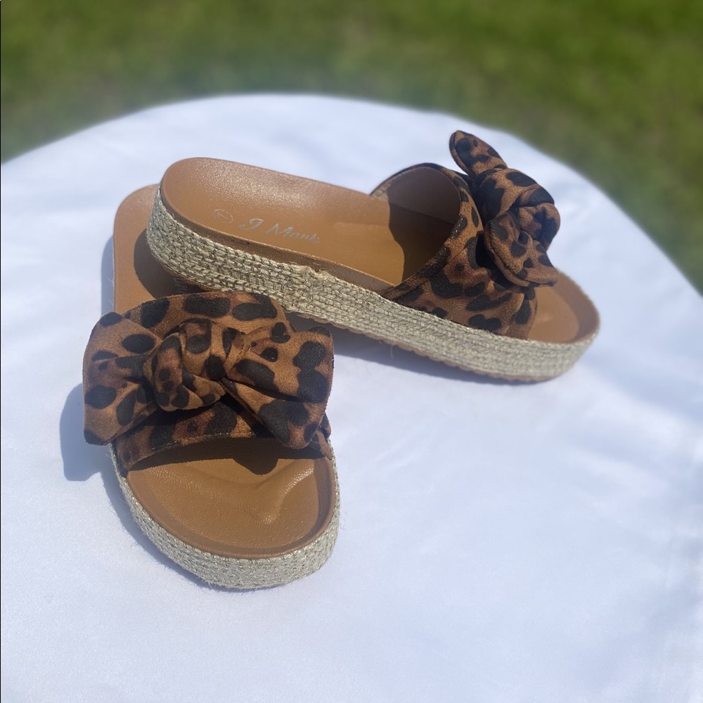 Leopard sandals